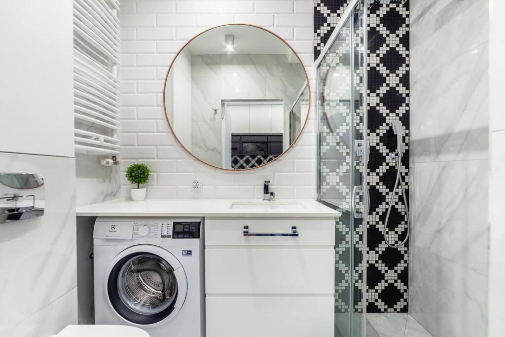 ורשה Stylowy Apartament Centrum Warszawy Z Tarasem מראה חיצוני תמונה
